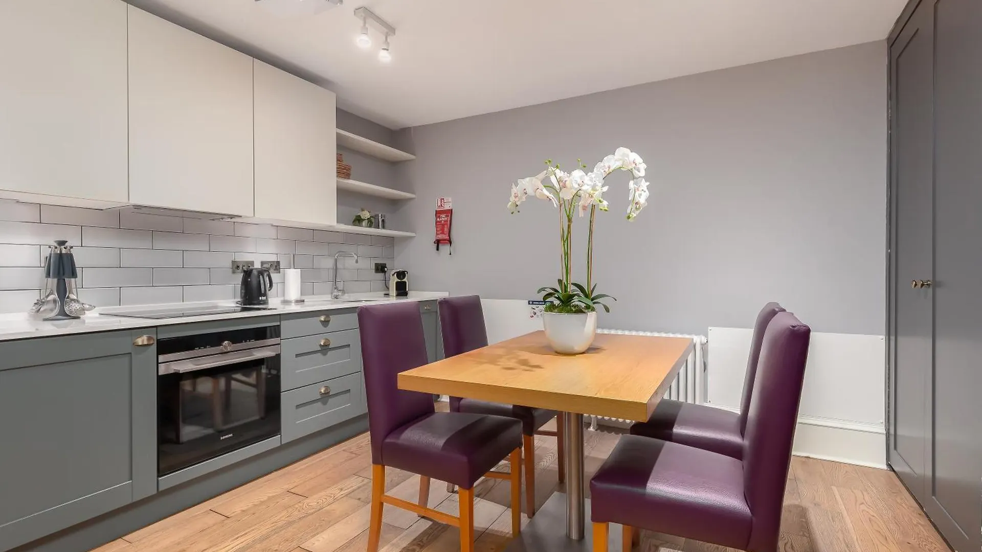 Destiny Scotland - Distillers House Apartment Edinburgh 0*,  United Kingdom