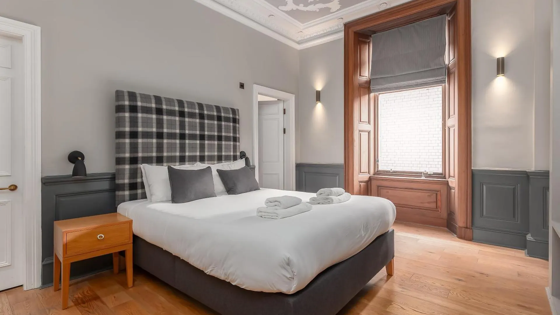 Destiny Scotland - Distillers House Apartment Edinburgh 0*,  United Kingdom