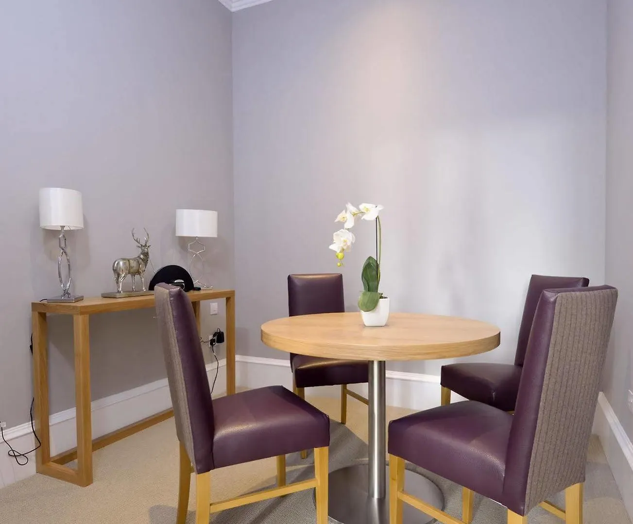 Destiny Scotland - Distillers House Apartment Edinburgh United Kingdom