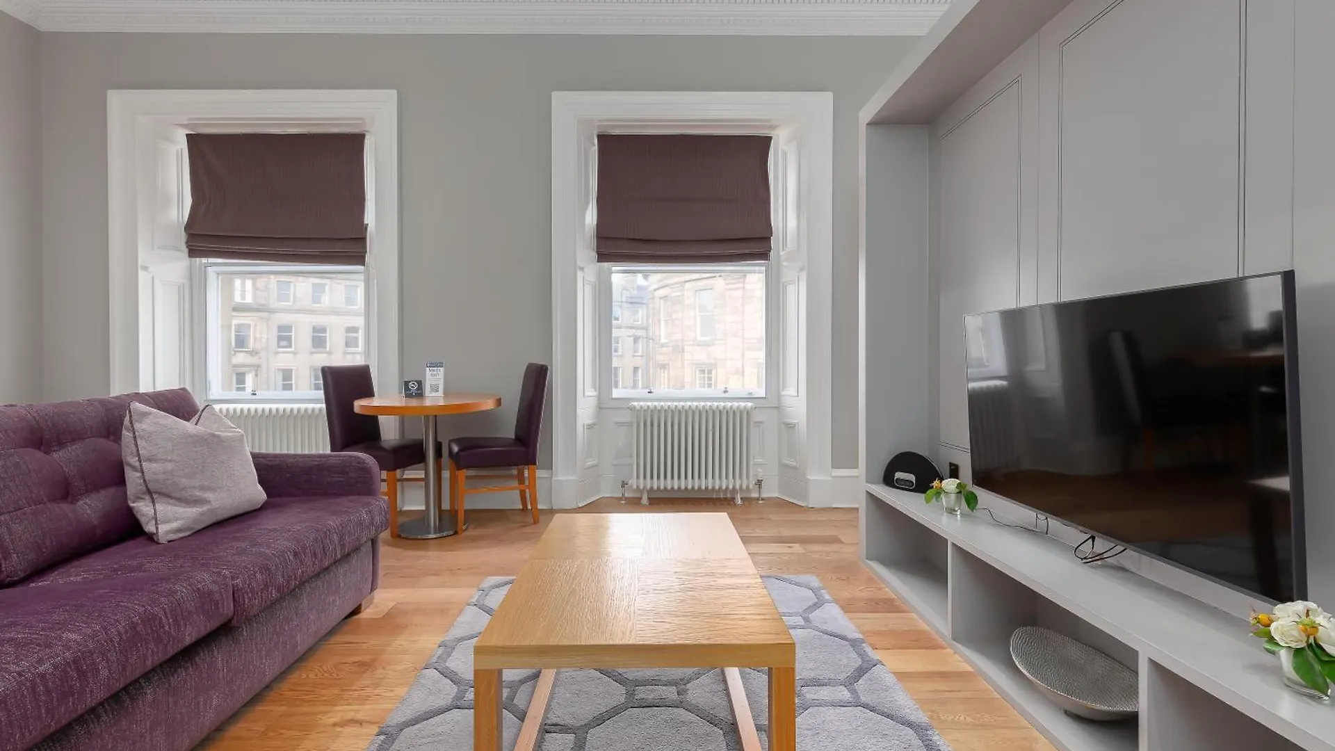 Destiny Scotland - Distillers House Apartment Edinburgh